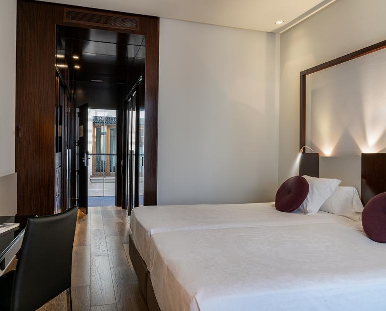 HABITACIÓN SUPERIOR Vincci Palace 4* Valencia HABITACIÓN SUPERIOR Vincci Palace 4* Valencia