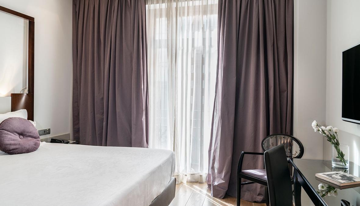 HABITACIÓN SUPERIOR CON VISTAS Vincci Palace 4* Valencia HABITACIÓN SUPERIOR CON VISTAS Vincci Palace 4* Valencia